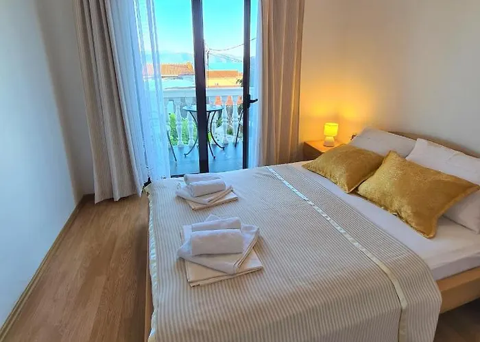 Cosic Apartman Igrane
