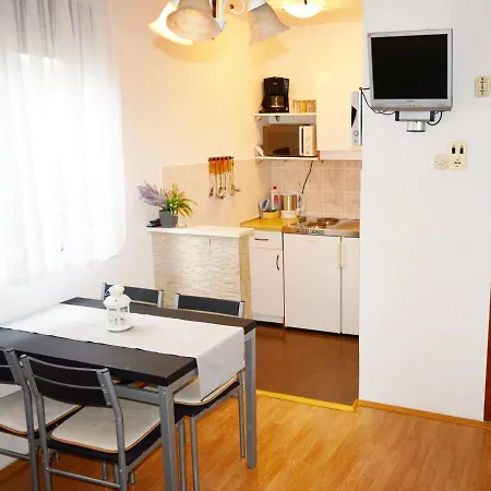 Cosic Apartment