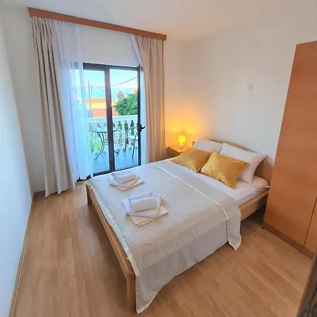 Apartament ćosić Igrane