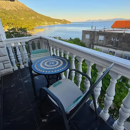 Cosic Apartment *