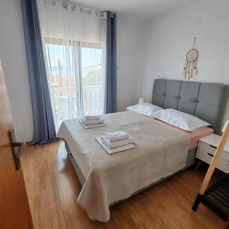 Cosic Apartment